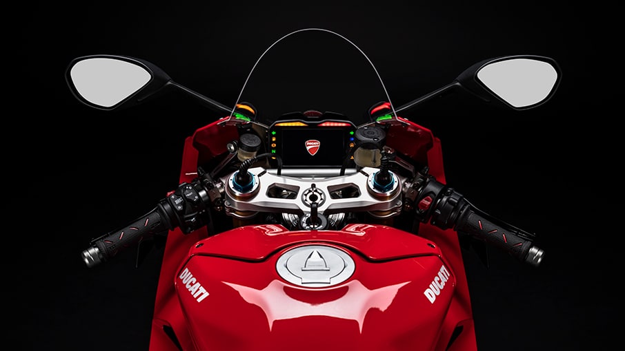 Panigale-V4-S-MY20-Red-05-Gallery-906x510