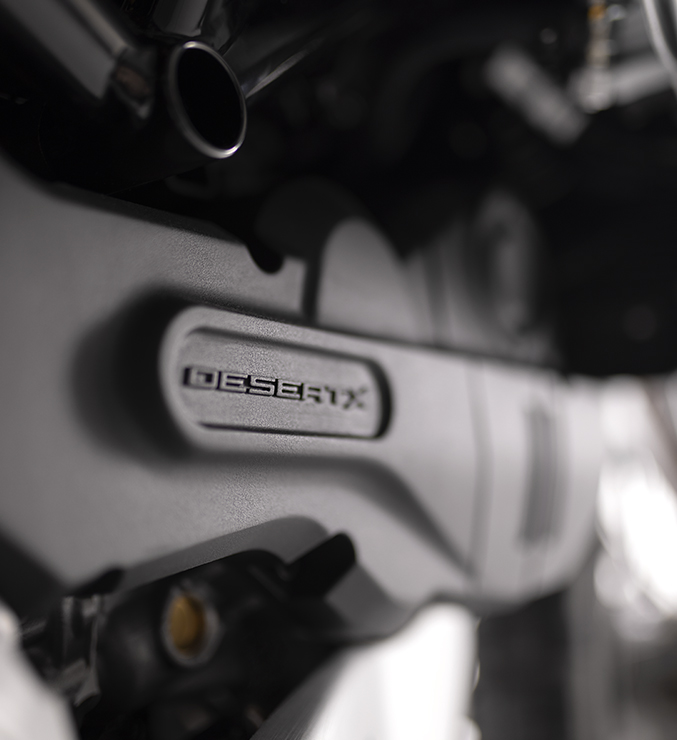 Ducati-DesertX-MY22-01-Tech-Spech-Carosello-677x740